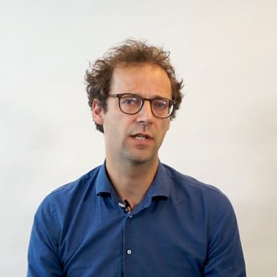 Hessel Nieuwelink over politiek, democratie en rechtsstaat